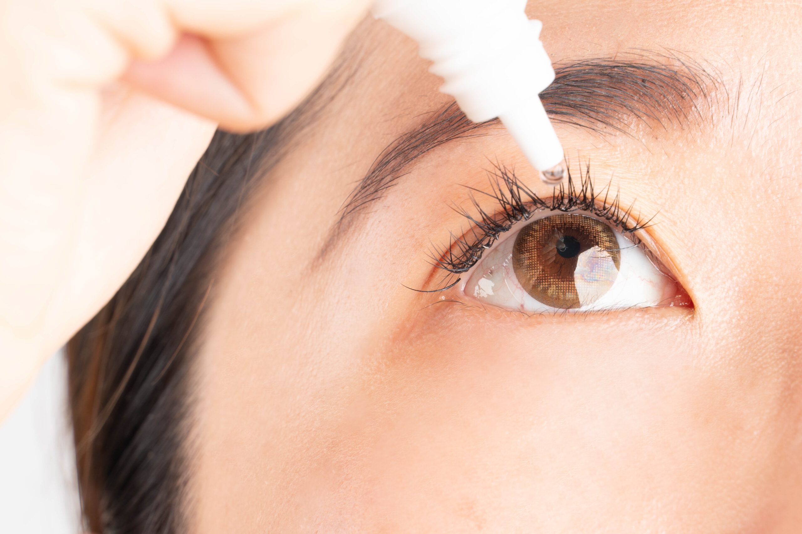 Lágrimas artificiales: ¿Son recomendables las gotas para ojos secos?